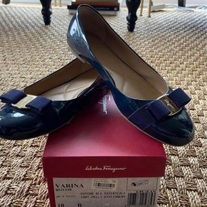 Lovely pair of navy Varina flats by Ferragamo! Size 10B